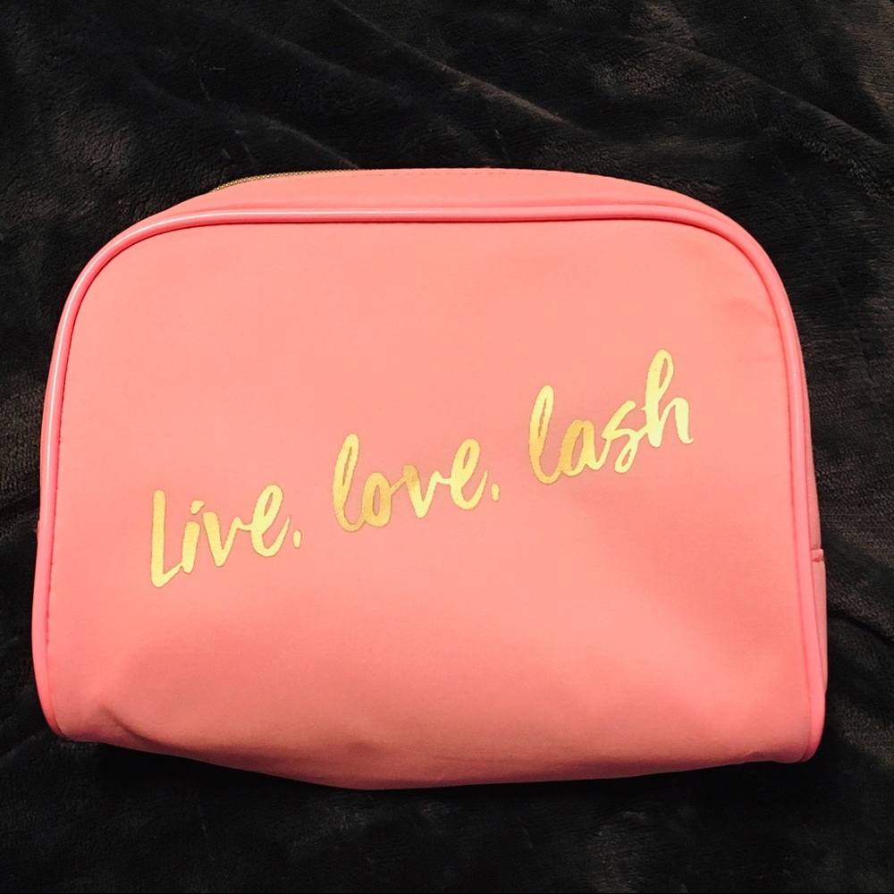 🖤- LACOME PARIS LIVE LAUGH LOVE ❤️ Make up carrying Overnight beauty Bag